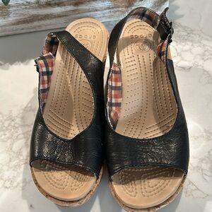 Croc black leather wedge sandals size 8